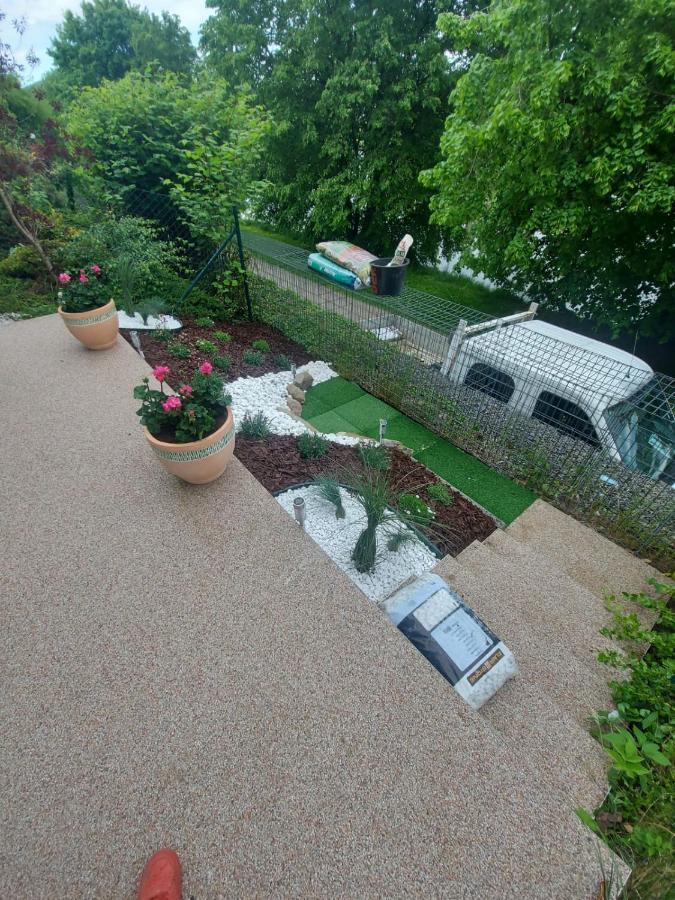 Apartman Residence Nabrezi Beroun  Eksteriør billede